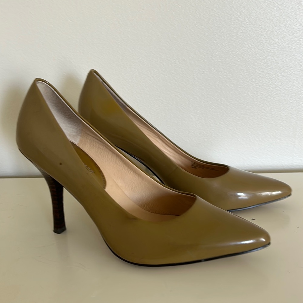 Banana Republic patten leather heels size 8.5 on excellent pre-loved condition - Picture 1 of 8